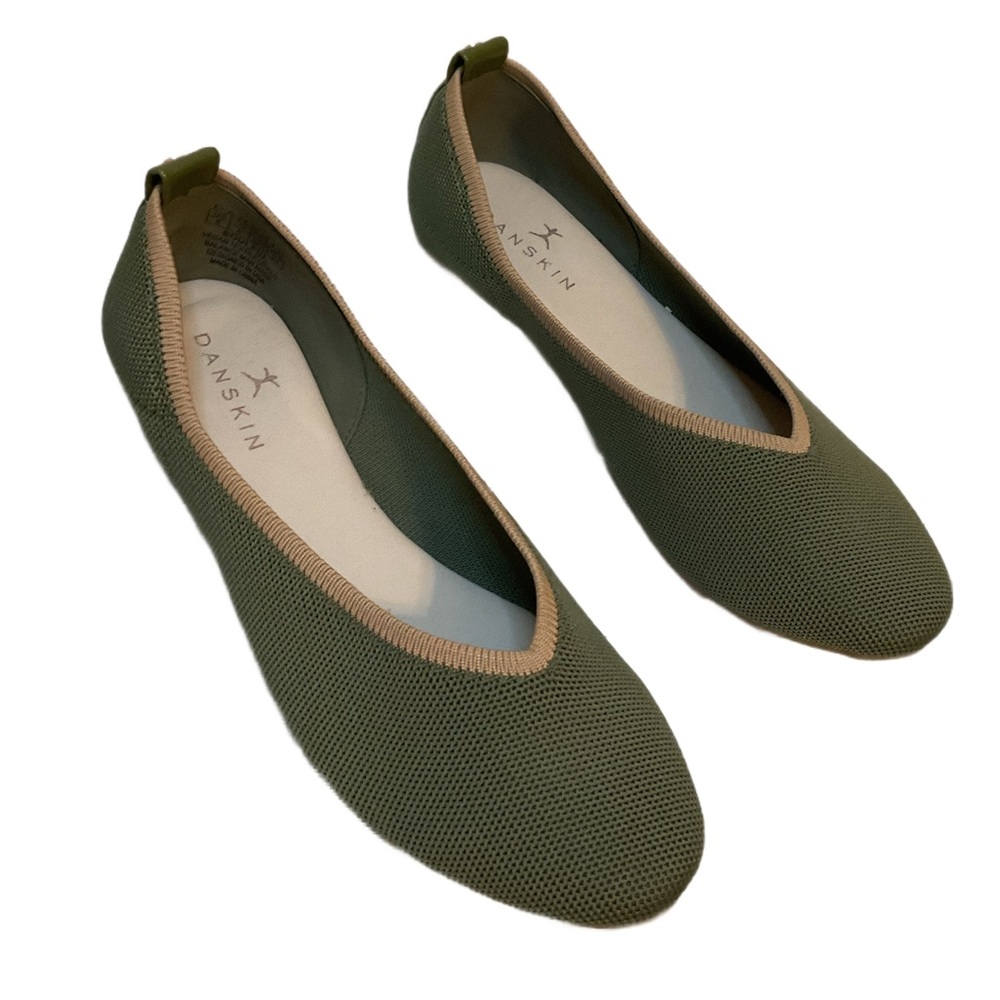 Danskin Olive Green Knit Ballet Flats with Tan Trim